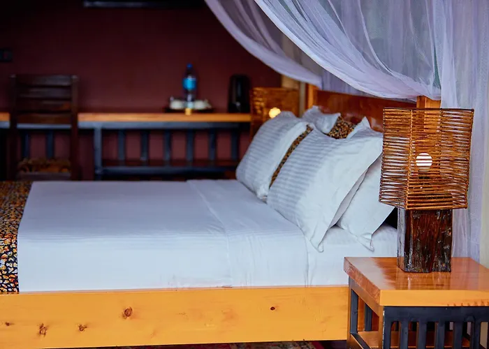 Shamba Lodge Cabin B